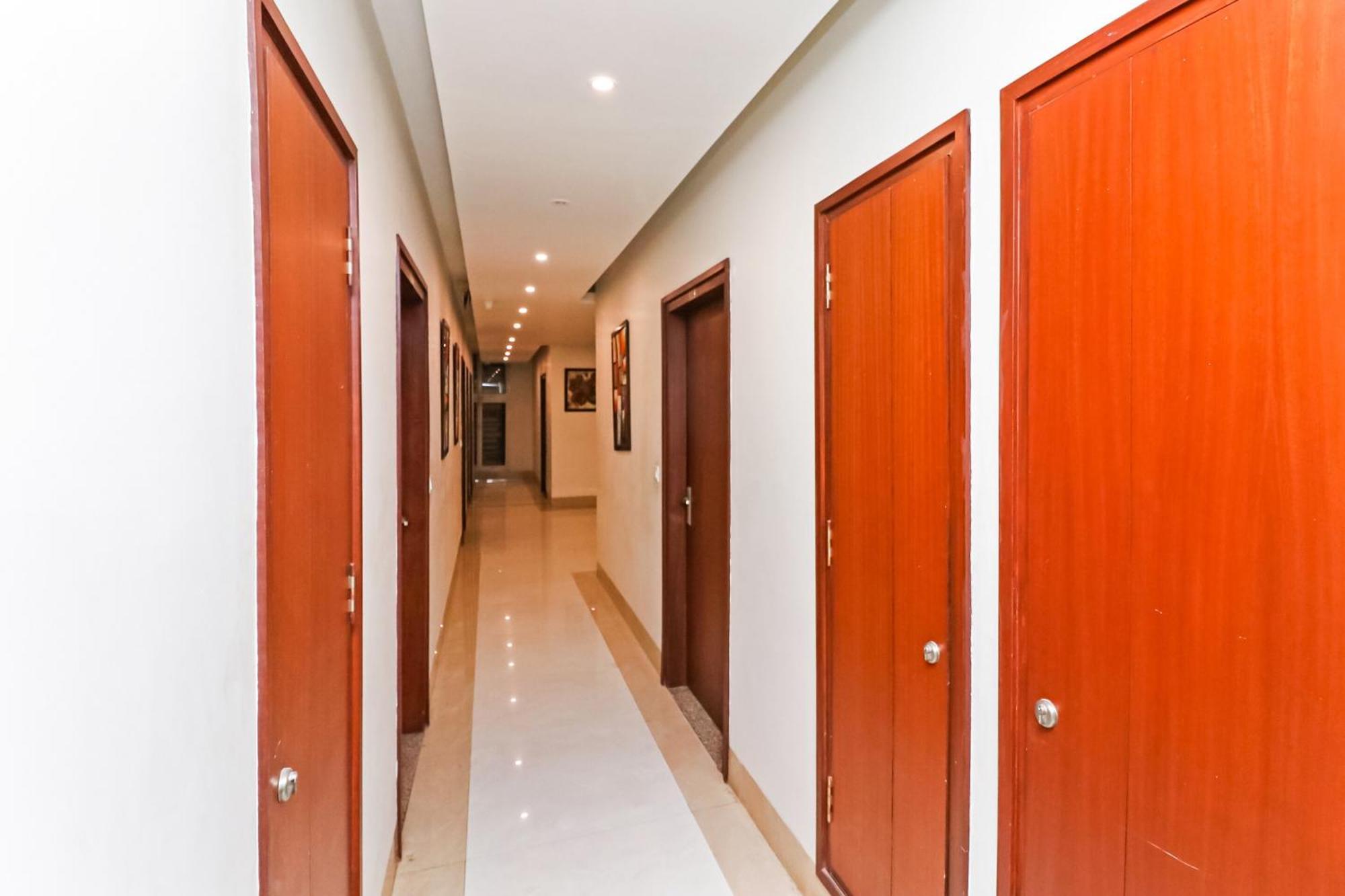 Oyo Hotel New Geetanjali Near Gautam Buddha Park Lucknow Esterno foto