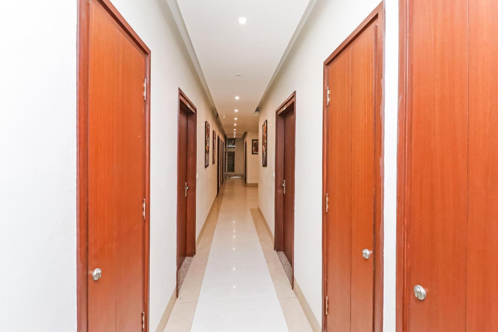 Oyo Hotel New Geetanjali Near Gautam Buddha Park Lucknow Esterno foto